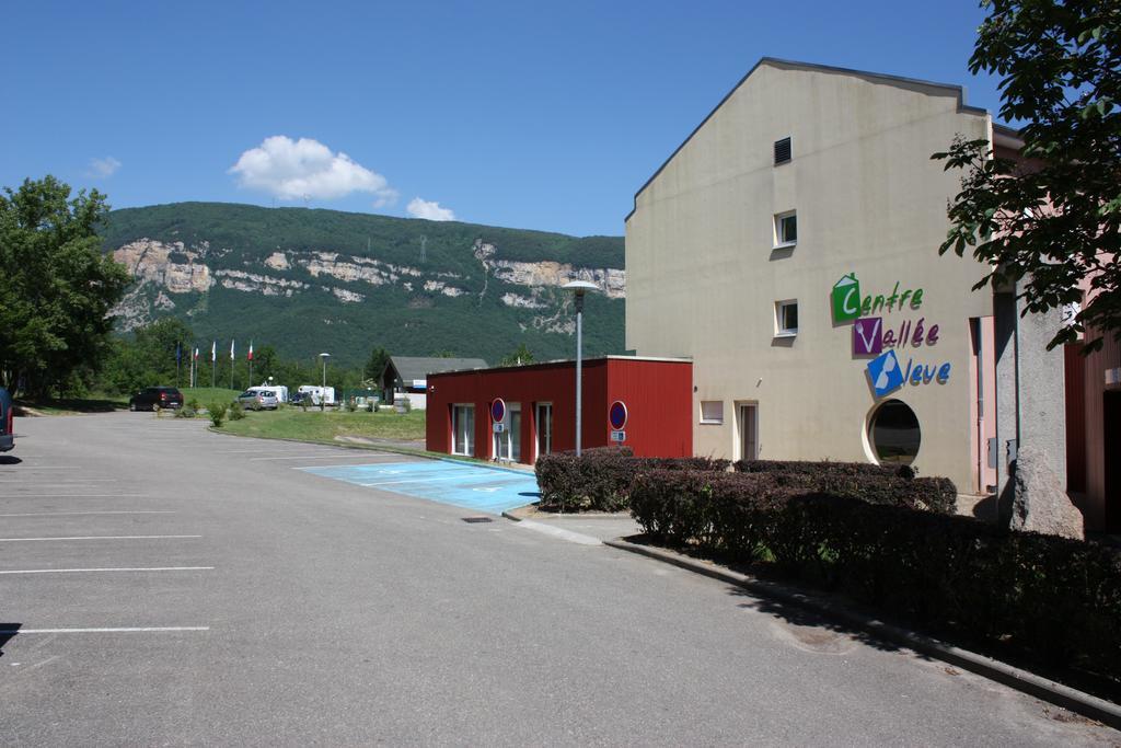 Montalieu-Vercieu Hotel Vallee Bleue מראה חיצוני תמונה